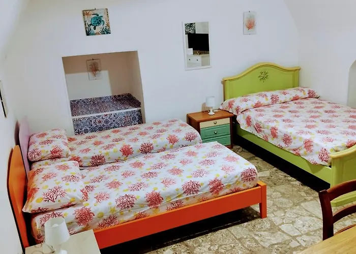 Holiday home Casetta Corallina